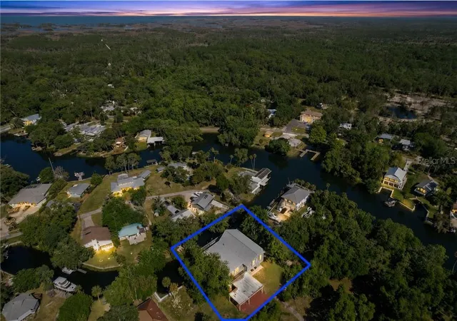 Photo 3 of Single family home for sale at 11590 N Kayak Point, Inglis, FL 34449 | MLS# CC856726 | Listing updated on 2026-10-09
