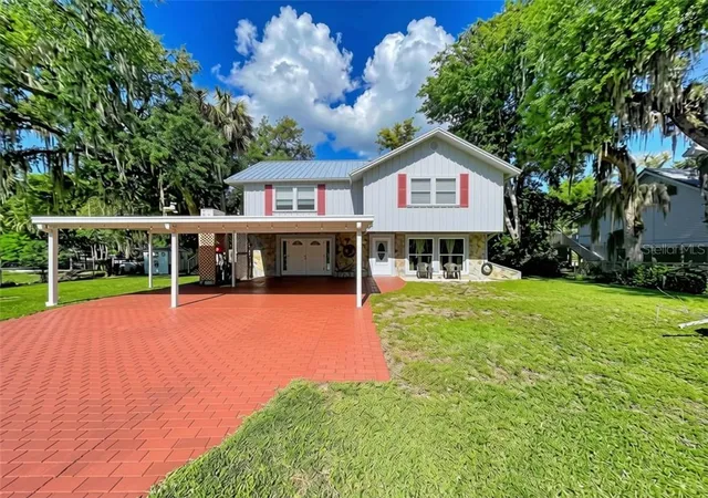 Photo 4 of Single family home for sale at 11590 N Kayak Point, Inglis, FL 34449 | MLS# CC856726 | Listing updated on 2026-10-09