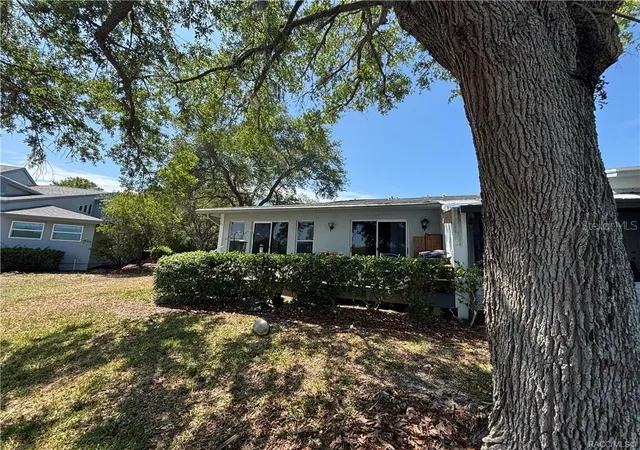 Photo 4 of Condo for sale at 11014 W Cvs Harbor Dr, Crystal River, FL 34428 | MLS# CC856937 | Listing updated on 2026-10-08
