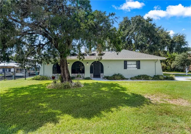 Photo 1 of Single family home for sale at 12014 W Dolphin Ct, Homosassa, FL 34448 | MLS# CC857291 | Listing updated on 2026-10-09