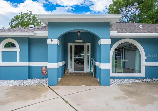 Photo 3 of Sale Pending at 9570 E Tsala Apopka Dr, Floral City, FL 34436 | MLS# CC857379 | Listing updated on 2026-10-09