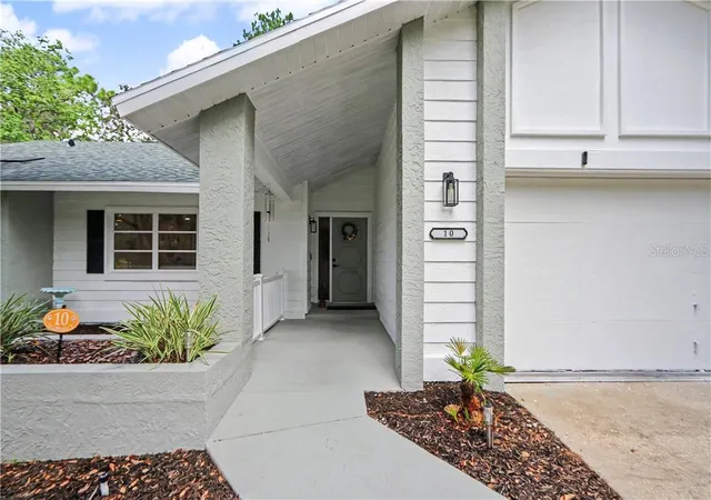 Single family home for sale at 10 Colubrina Ct, Homosassa, FL 34446 | MLS# CC857503 | Listing updated on 2026-10-08