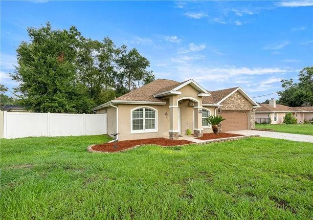 Photo 2 of Single family home for sale at 16376 SE 81st Court, Summerfield, FL 34491 | MLS# CC857665 | Listing updated on 2026-10-09