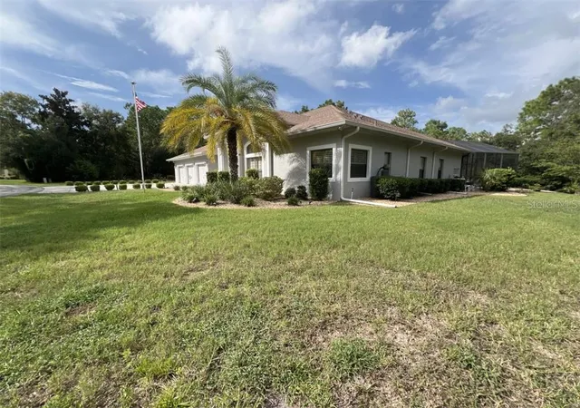 Photo 2 of Single family home for sale at 14 Drypetes Ct E, Homosassa, FL 34446 | MLS# CC857685 | Listing updated on 2026-10-08
