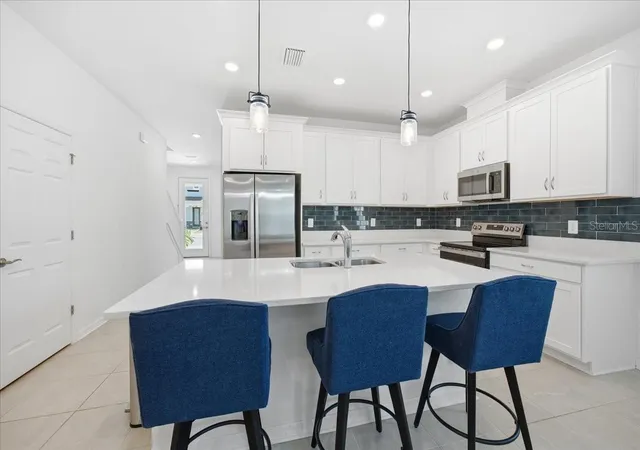 Photo 4 of Townhouse for sale at 1872 Stern Ln, Sarasota, FL 34240 | MLS# A4705197 | Listing updated on 2026-10-28