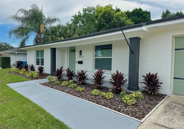 Photo 2 of Single family home for sale at 4858 Brenda Dr, Orlando, FL 32812 | MLS# O6439491 | Listing updated on 2026-09-13