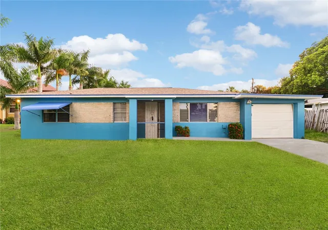 Photo 1 of Single family home for sale at 2055 Maravilla Cir, Fort Myers, FL 33901 | MLS# O6439499 | Listing updated on 2026-09-11