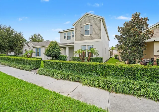 Photo 2 of Single family home for sale at 10625 Atwater Bay Dr, Winter Garden, FL 34787 | MLS# O6439501 | Listing updated on 2026-09-05