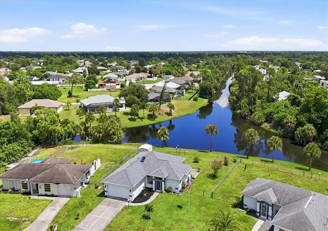 Photo 3 of Single family home for sale at 7522 Rosemont Dr, Englewood, FL 34224 | MLS# D6148672 | Listing updated on 2026-09-19