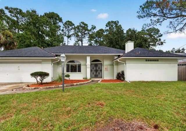 Photo 4 of Single family home for sale at 110 Wellington Dr, Palm Coast, FL 32164 | MLS# GC543289 | Listing updated on 2026-09-06