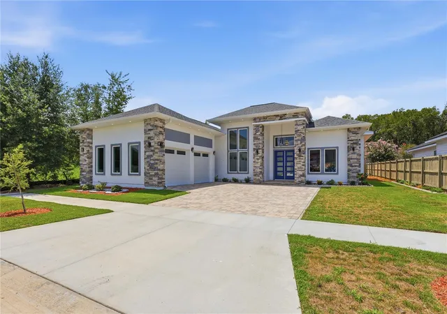 Photo 1 of Single family home for sale at 12041 Sw 12th Lane, Gainesville, FL 32607 | MLS# GC543290 | Listing updated on 2026-09-05
