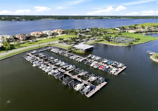 Photo 3 of Single family home for sale at 5057 Lake Overlook Ave, Bradenton, FL 34208 | MLS# TB8545975 | Listing updated on 2026-09-23