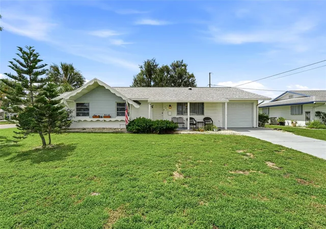 Photo 2 of Single family home for sale at 702 Thunderbird Ave, Sun City Center, FL 33573 | MLS# TB8545978 | Listing updated on 2026-09-06