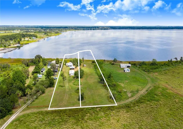 Photo 2 of Single family home for sale at 2427 Black Rd, Fort Meade, FL 33841 | MLS# L4964860 | Listing updated on 2026-09-08