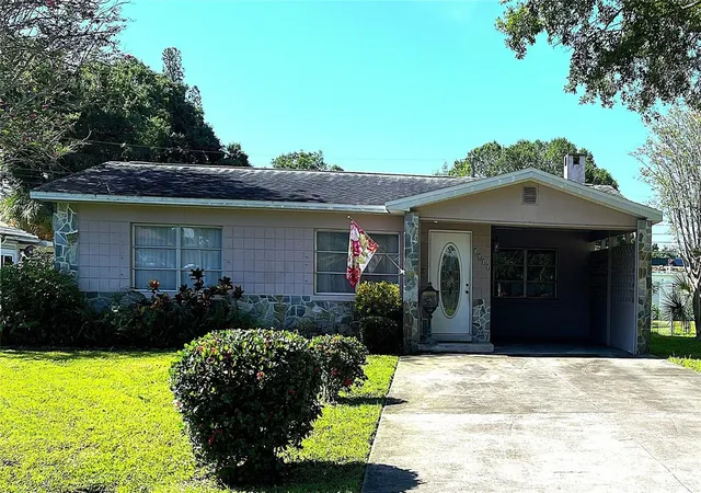 Photo 1 of Single family home for sale at 1400 57th Avenue N, Saint Petersburg, FL 33703 | MLS# TB8545991 | Listing updated on 2026-09-06