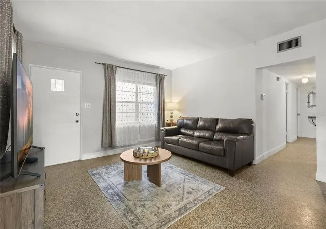 Photo 4 of Single family home for sale at 4107 Dublin St, Orlando, FL 32812 | MLS# O6439545 | Listing updated on 2026-09-12