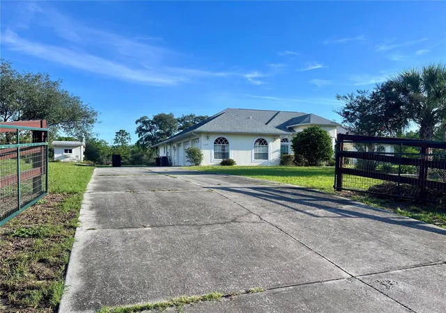 Photo 3 of Single family home for sale at 3920 N Stirrup Dr, Beverly Hills, FL 34465 | MLS# TB8545994 | Listing updated on 2026-09-24