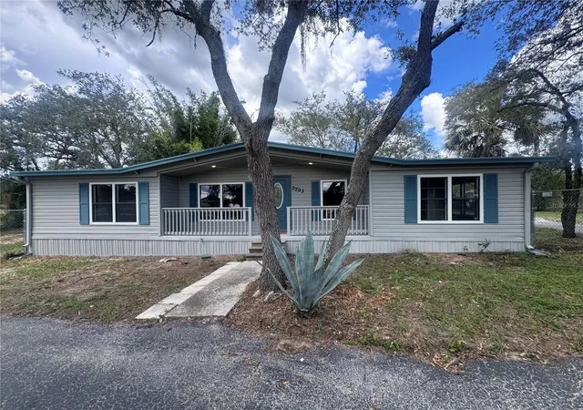 Photo 2 of Manufactured home for sale at 2293 Cantor Ct, Lake Wales, FL 33898 | MLS# S5157019 | Listing updated on 2026-09-05