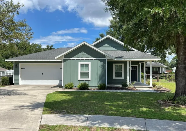 Single family home for sale at 20121 NW 248th Street, HIGH SPRINGS, FL 32643 | MLS# GC543296