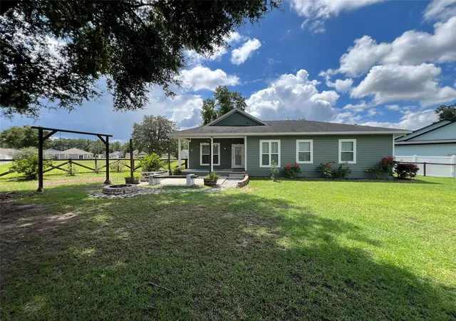Photo 3 of Single family home for sale at 20121 Nw 248th Street, High Springs, FL 32643 | MLS# GC543296 | Listing updated on 2026-09-29