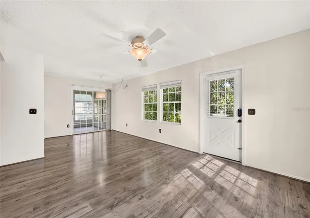 Listing Photo 4 - Condo for sale in building located at 7930 Midway Dr Ter, OCALA, FL 34472 - Unit #R201