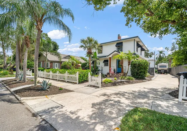 Photo 2 of Single family home for sale at 1350 26th Avenue N, Saint Petersburg, FL 33704 | MLS# TB8546002 | Listing updated on 2026-09-16