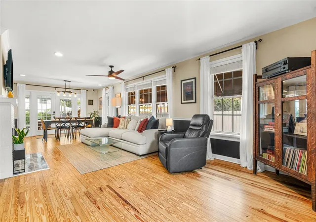 Photo 4 of Single family home for sale at 1350 26th Avenue N, Saint Petersburg, FL 33704 | MLS# TB8546002 | Listing updated on 2026-09-16