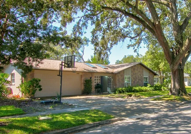 Photo 1 of Single family home for sale at 2410 Sherbrooke Rd, Winter Park, FL 32792 | MLS# O6439553 | Listing updated on 2026-10-04