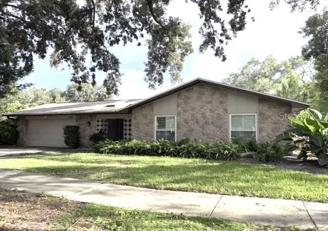 Photo 2 of Single family home for sale at 2410 Sherbrooke Rd, Winter Park, FL 32792 | MLS# O6439553 | Listing updated on 2026-09-14