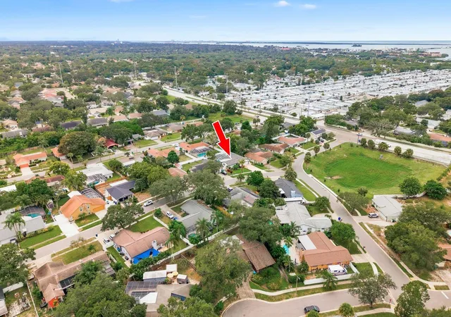 Photo 2 of Single family home for sale at 1358 Wexford Dr S, Palm Harbor, FL 34683 | MLS# TB8546015 | Listing updated on 2026-10-08