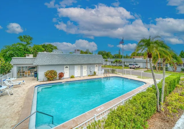 Photo 2 of Single family home for sale at 403 Mindy Dr, Largo, FL 33771 | MLS# TB8546016 | Listing updated on 2026-09-07
