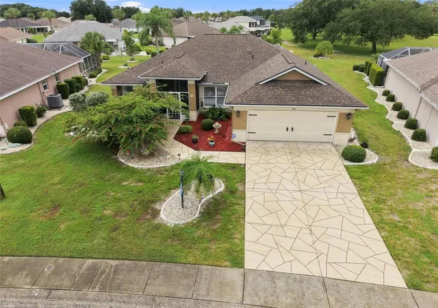 Photo 1 of Single family home for sale at 308 Caloosa Palms Ct, Sun City Center, FL 33573 | MLS# TB8546022 | Listing updated on 2026-09-17