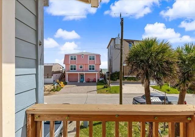Photo 4 of Single family home for sale at 6880 S Atlantic Ave, New Smyrna Beach, FL 32169 | MLS# NS1089186 | Listing updated on 2026-09-28