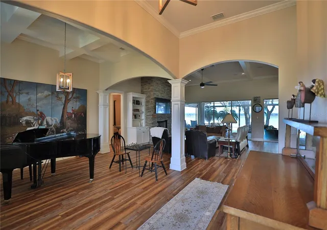 Photo 4 of Single family home for sale at 11811 SE Sunset Harbor Rd, Weirsdale, FL 32195 | MLS# OM731796 | Listing updated on 2026-09-12