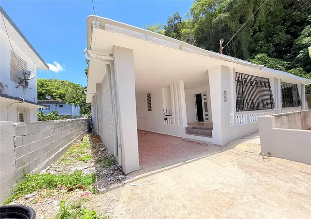 Photo 1 of Single family home for sale at 77 Tulipán Pámpanos, Vega Alta, PR 00692 | MLS# PR9123979 | Listing updated on 2026-09-06