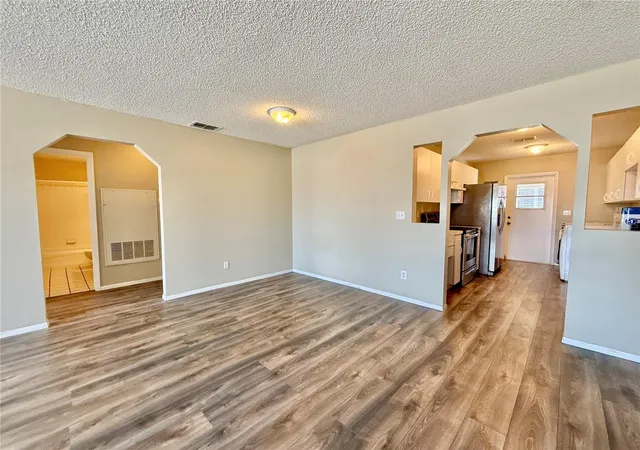 Listing Photo 4 - Condo for sale in building located at 350 Winter Ridge Blvd, WINTER HAVEN, FL 33881 - Unit #350