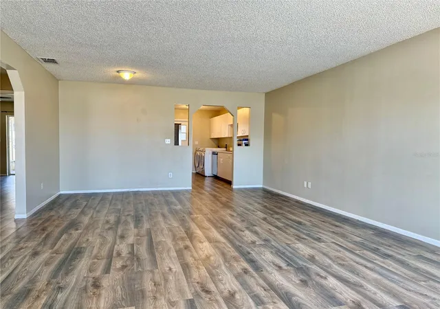 Listing Photo 5 - Condo for sale in building located at 350 Winter Ridge Blvd, WINTER HAVEN, FL 33881 - Unit #350