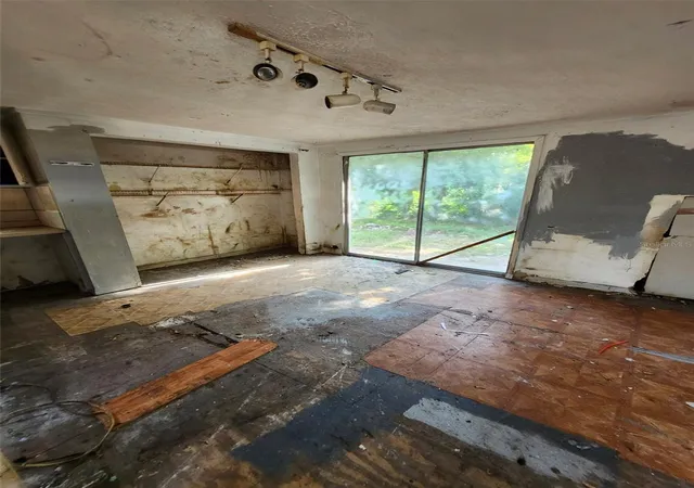 Photo 19 of Manufactured home for sale at 16117 Schaffer St, Brooksville, FL 34604 | MLS# A4705226 | Listing updated on 2026-09-06