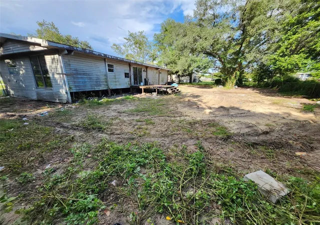 Photo 3 of Manufactured home for sale at 16117 Schaffer St, Brooksville, FL 34604 | MLS# A4705226 | Listing updated on 2026-09-06