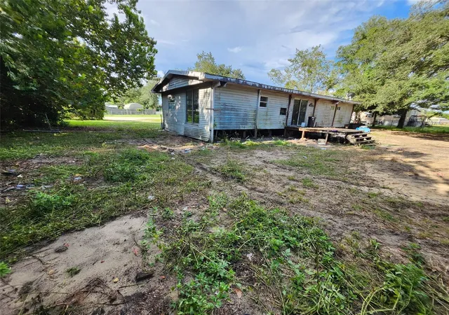 Photo 3 of Manufactured home for sale at 16117 Schaffer St, Brooksville, FL 34604 | MLS# A4705226 | Listing updated on 2026-09-06