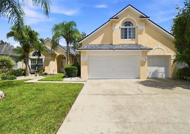 Photo 3 of Single family home for sale at 1512 Crooked Stick Dr, Valrico, FL 33596 | MLS# TB8546027 | Listing updated on 2026-09-29