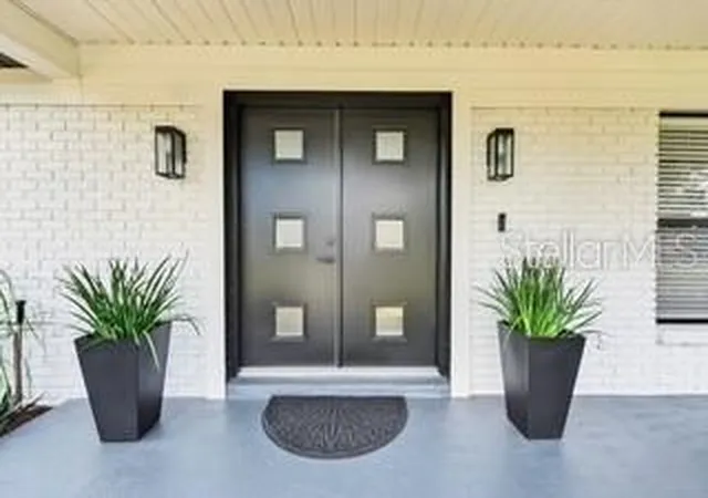 Photo 2 of Single family home for sale at 1321 Carlton St, Longwood, FL 32750 | MLS# O6439579 | Listing updated on 2026-09-06