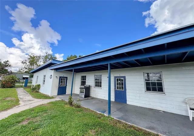 Listing Photo 5 - Condo for sale in building located at 1010 Eo Douglas Ave, SEBRING, FL 33870 - Unit #S1-4