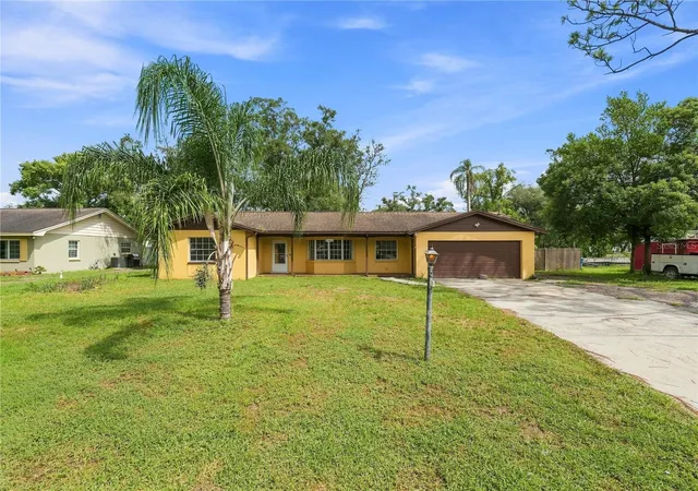 Photo 2 of Single family home for sale at 8906 E Lanway Dr, Tampa, FL 33637 | MLS# TB8546030 | Listing updated on 2026-09-06