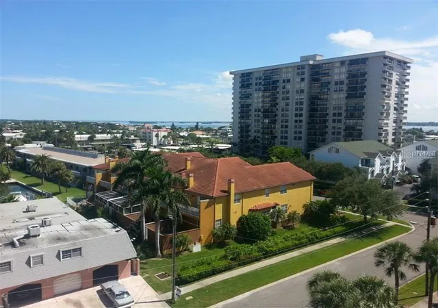 Photo 4 of Condo for sale at 255 Dolphin Point #710, Clearwater Beach, FL 33767 | MLS# TB8546031 | Listing updated on 2026-09-06