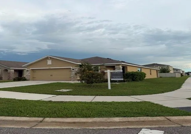Photo 3 of Single family home for sale at 5831 Elegant Orchid Way, Sarasota, FL 34232 | MLS# TB8546034 | Listing updated on 2026-09-22