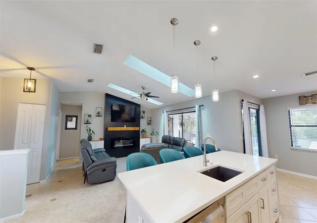 Photo 3 of Single family home for sale at 2461 Gold Oak Ct E, Sarasota, FL 34232 | MLS# A4705232 | Listing updated on 2026-09-08