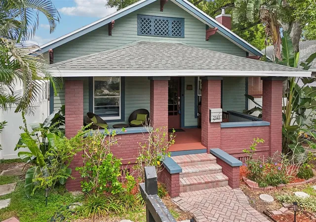 Photo 3 of Single family home for sale at 2145 4th Avenue N, Saint Petersburg, FL 33713 | MLS# TB8546036 | Listing updated on 2026-10-02