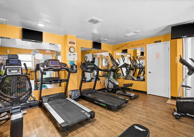 Listing Photo 2 - Condo for sale in building located at 3018 59Th St S, Gulfport, FL 33707 - Unit #111