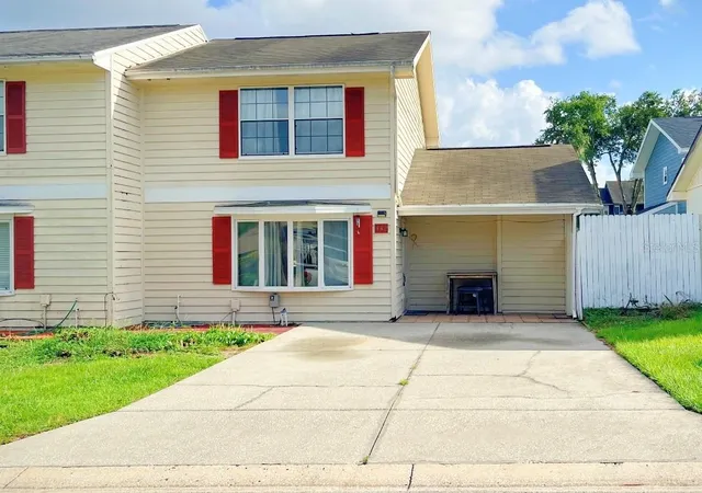 Photo 1 of Townhouse for sale at 442 Hemlock St, Altamonte Springs, FL 32714 | MLS# O6439600 | Listing updated on 2026-10-07